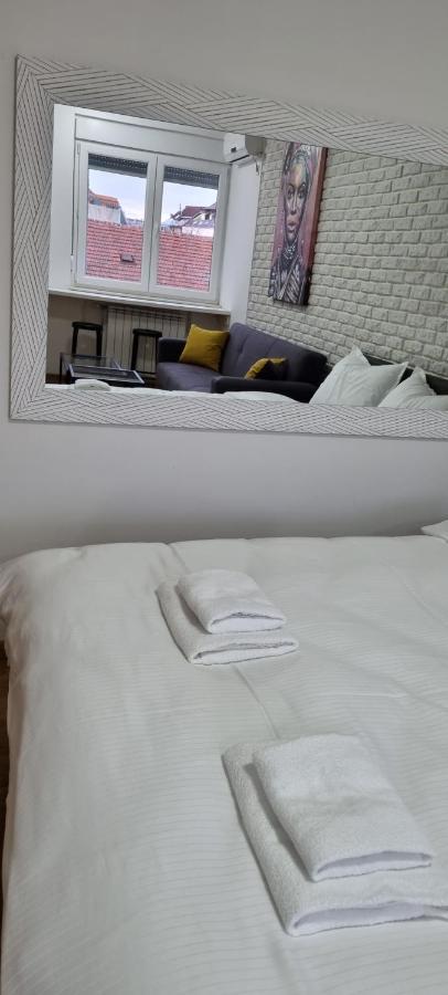 Grove II Apartment = Strict City Centre Novi Sad Exterior foto