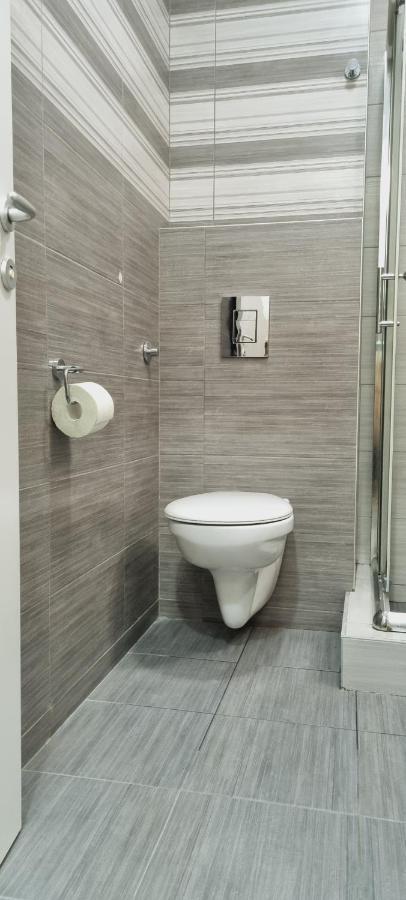 Grove II Apartment = Strict City Centre Novi Sad Exterior foto