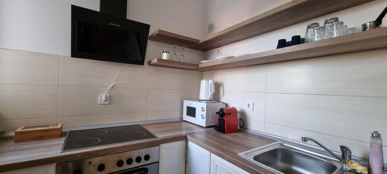 Grove II Apartment = Strict City Centre Novi Sad Exterior foto