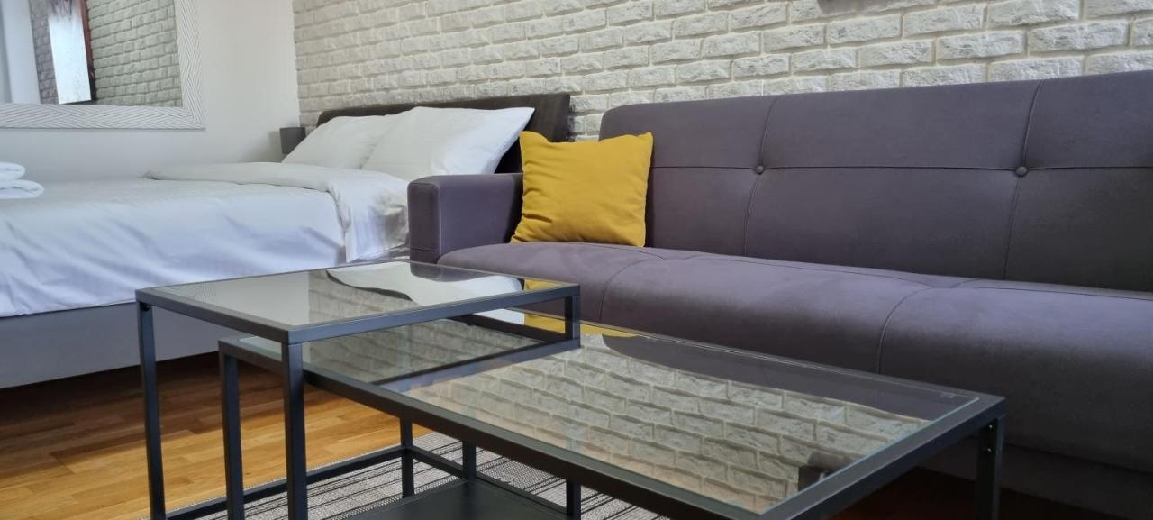 Grove II Apartment = Strict City Centre Novi Sad Exterior foto