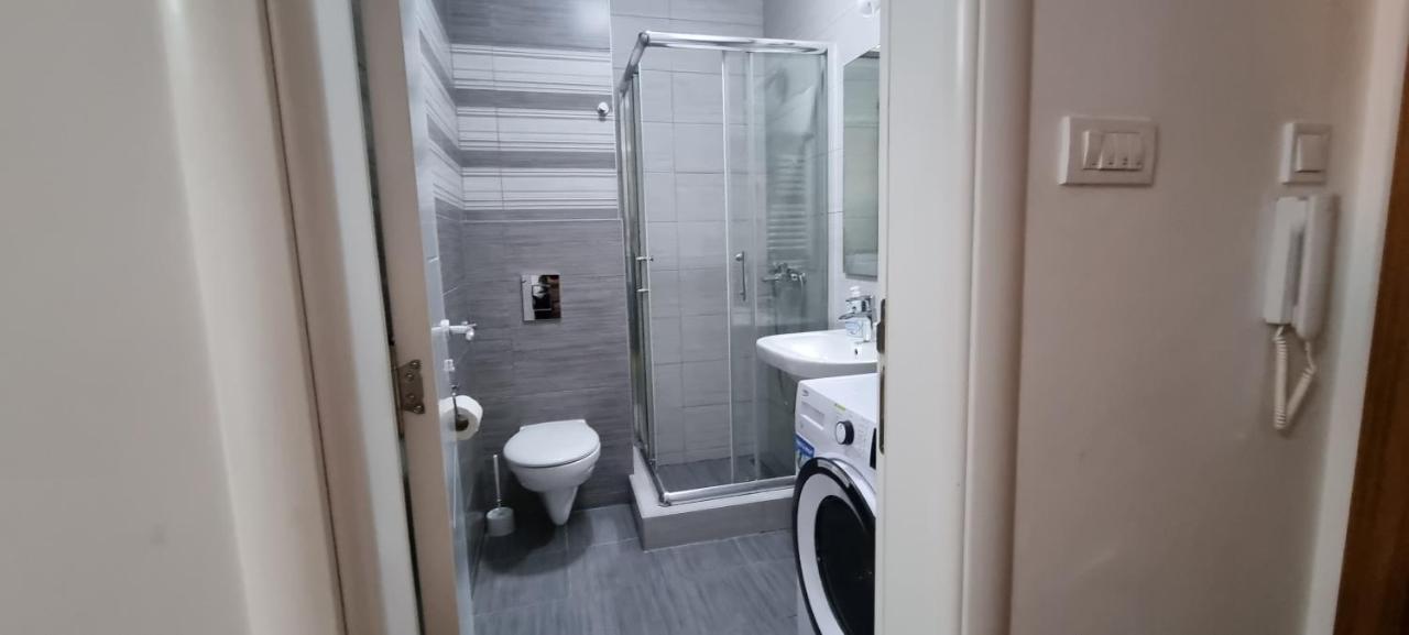 Grove II Apartment = Strict City Centre Novi Sad Exterior foto